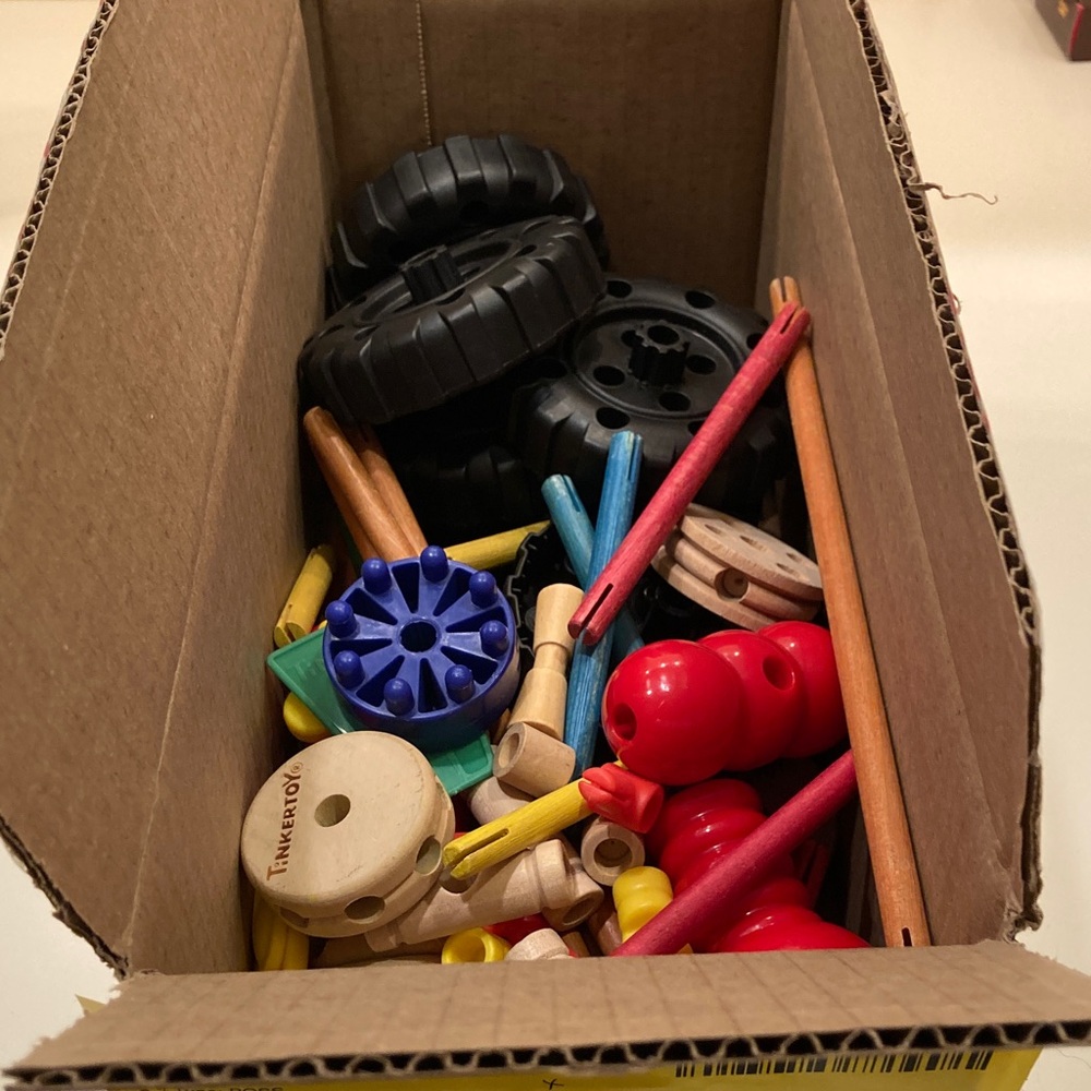 Creative Building Set with Multicolor Pieces